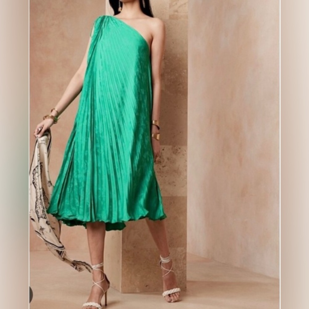 Banana Republic One Shoulder Green Dress